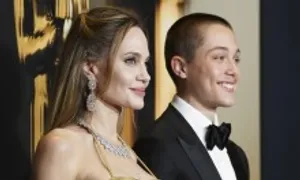 Angelina Jolie hiếm hoi đi sự kiện cùng con trai út